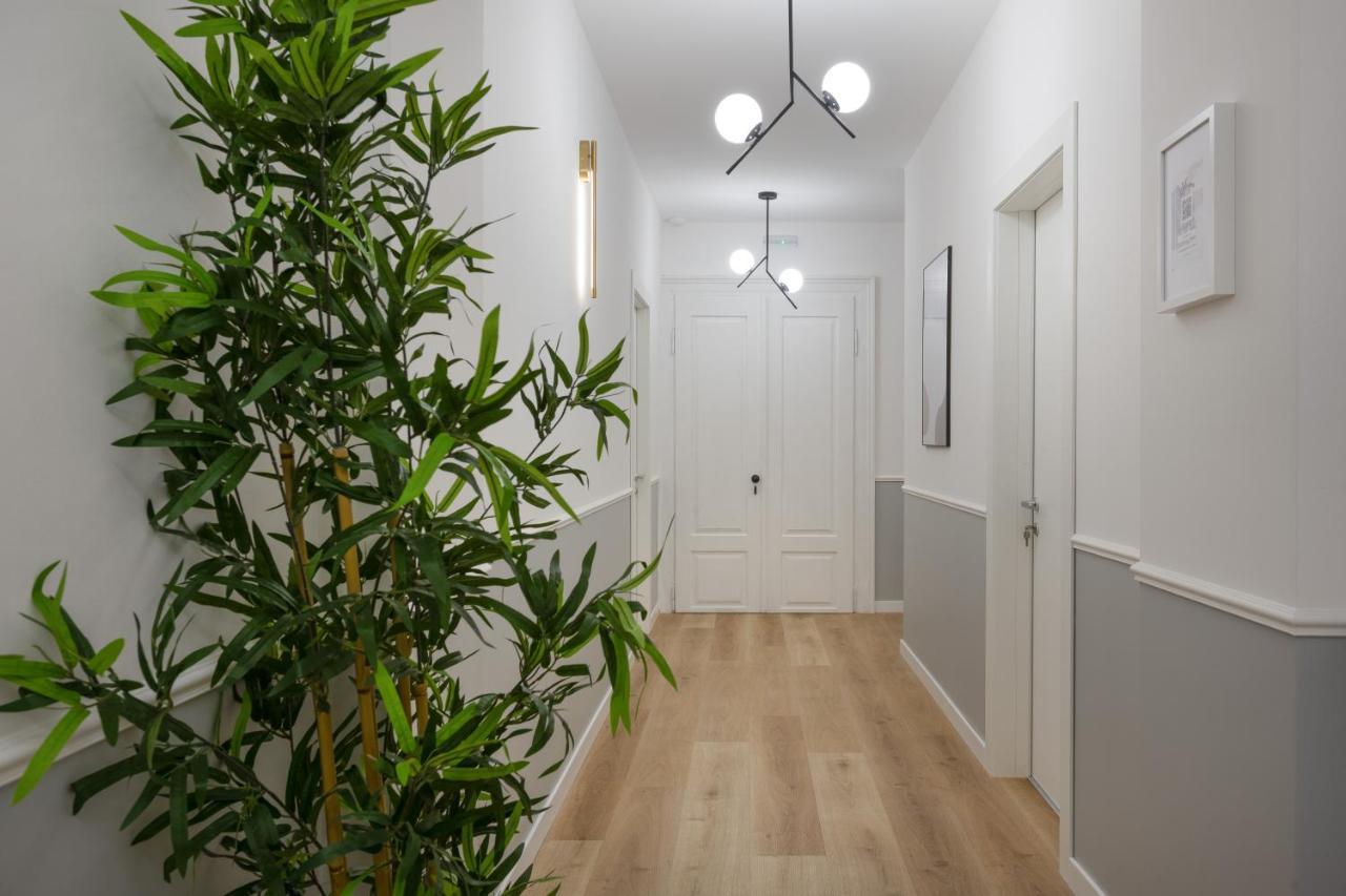 Trieste Chic Studio: Historic Elegance Exterior foto